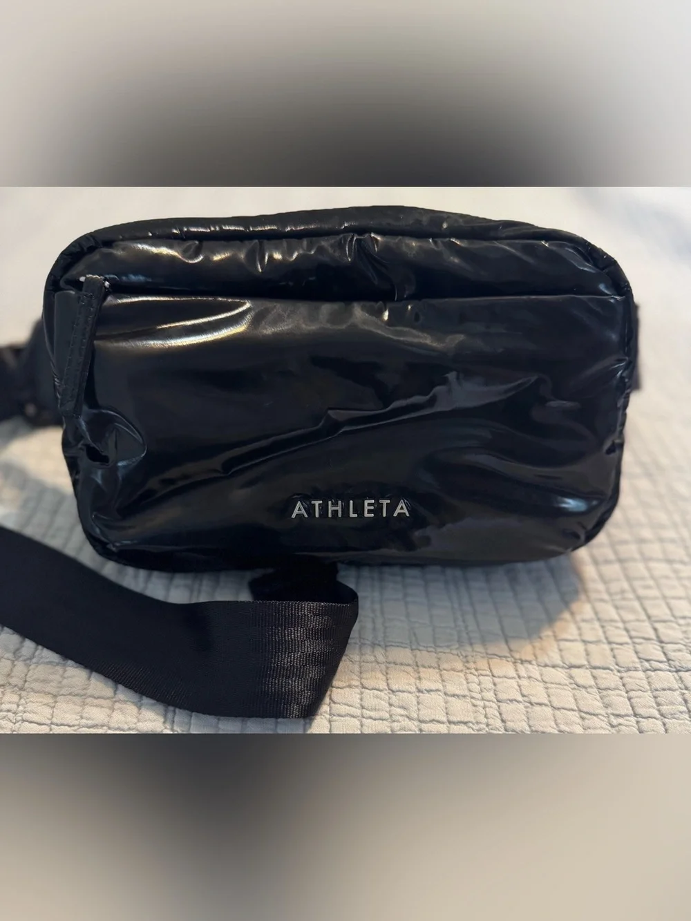 ATHLETA ALL ABOUT SHINE QUILTED CROSSBODY BELT BAG